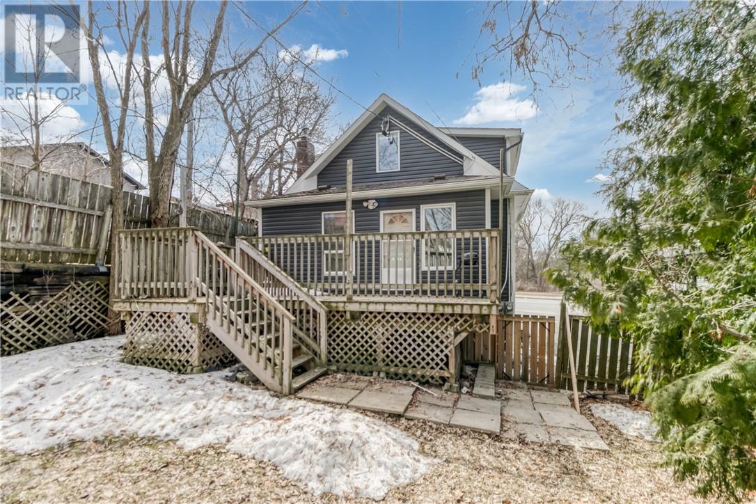 554 Regent Street Property Photo 4