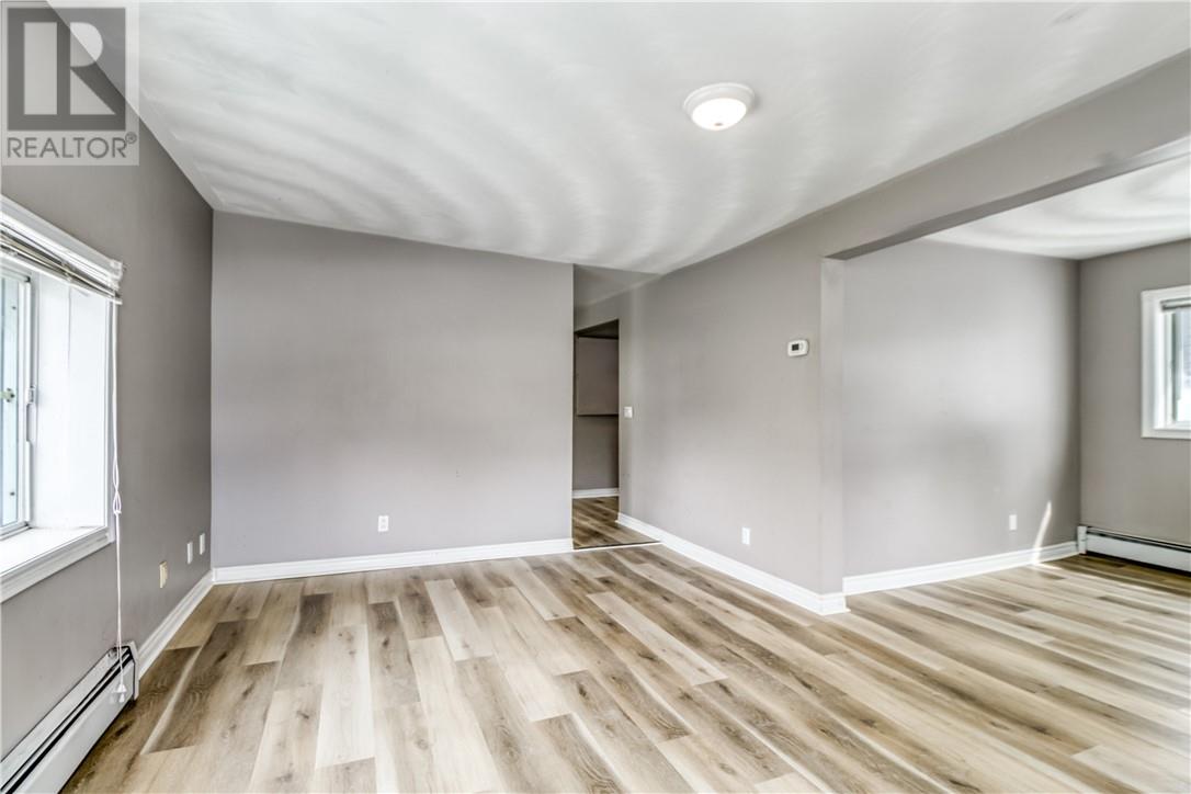 554 Regent Street Property Photo 15