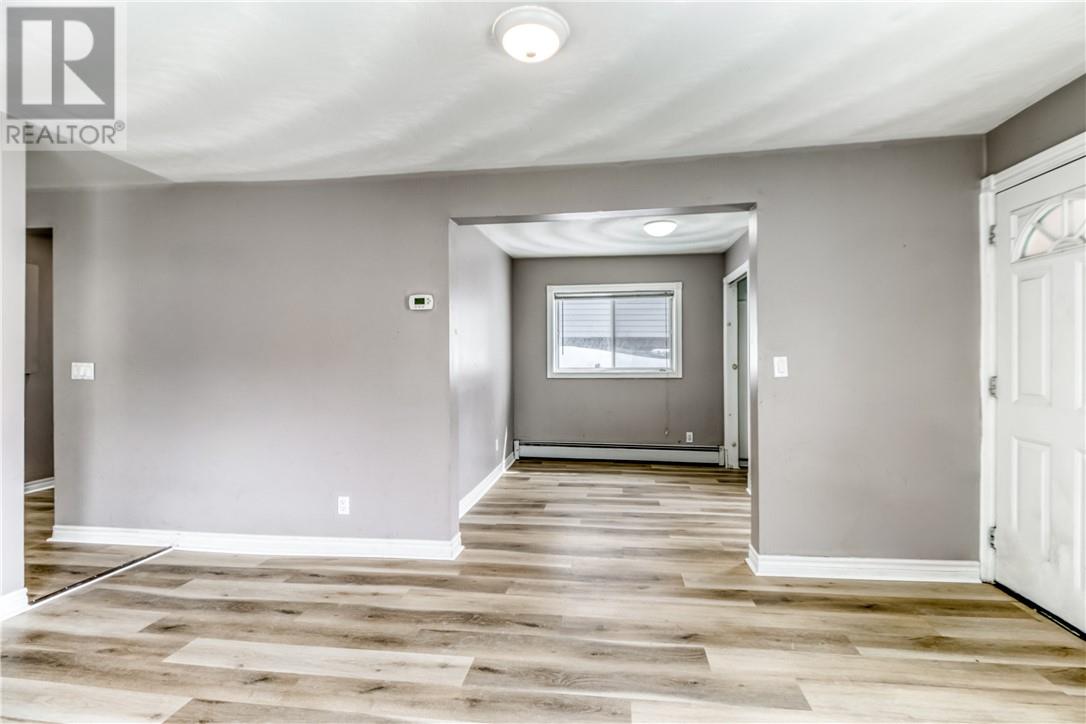 554 Regent Street Property Photo 16
