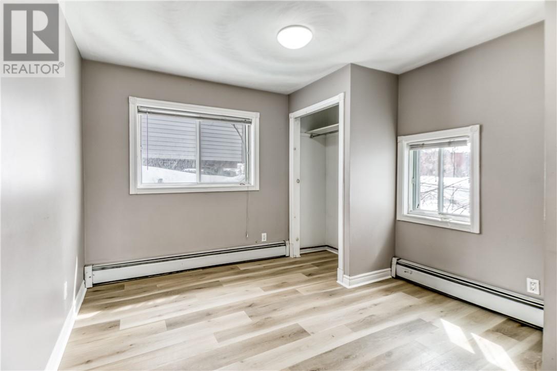 554 Regent Street Property Photo 17
