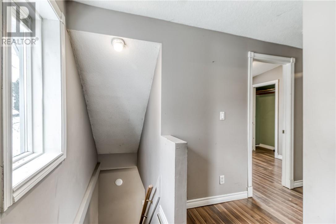 554 Regent Street Property Photo 20