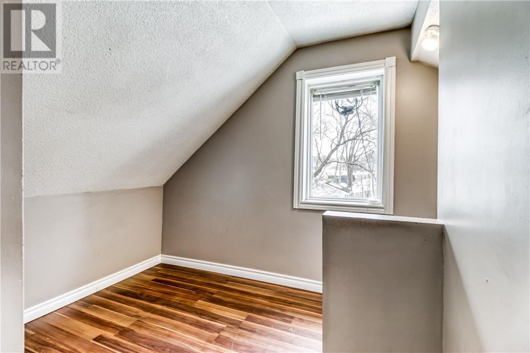 554 Regent Street Property Photo 21