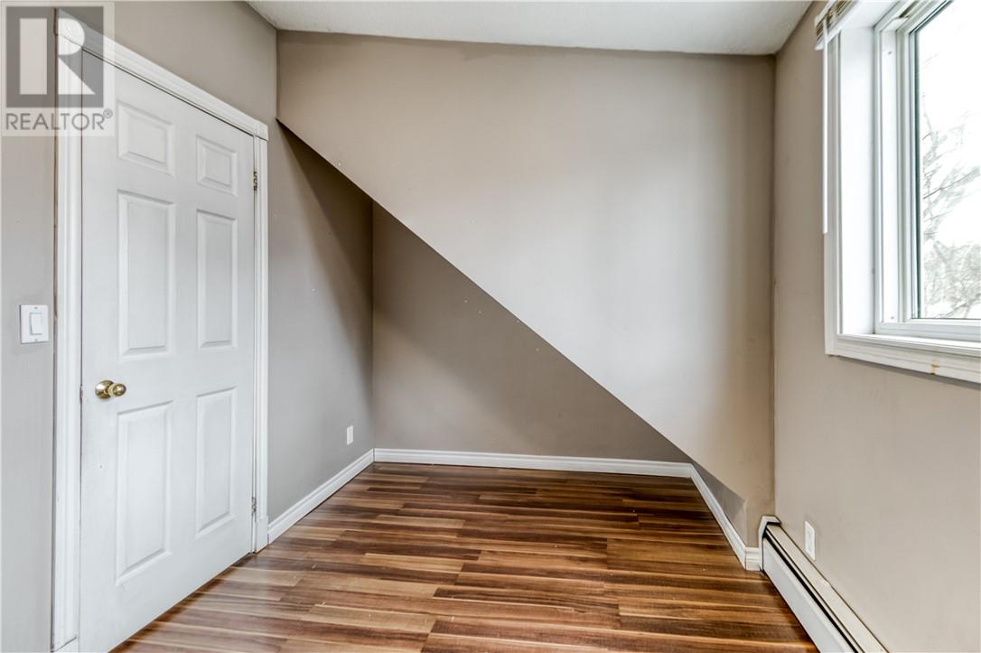 554 Regent Street Property Photo 23