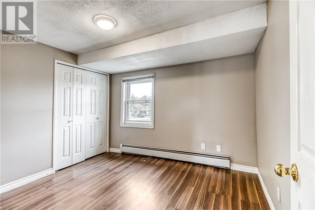554 Regent Street Property Photo 24