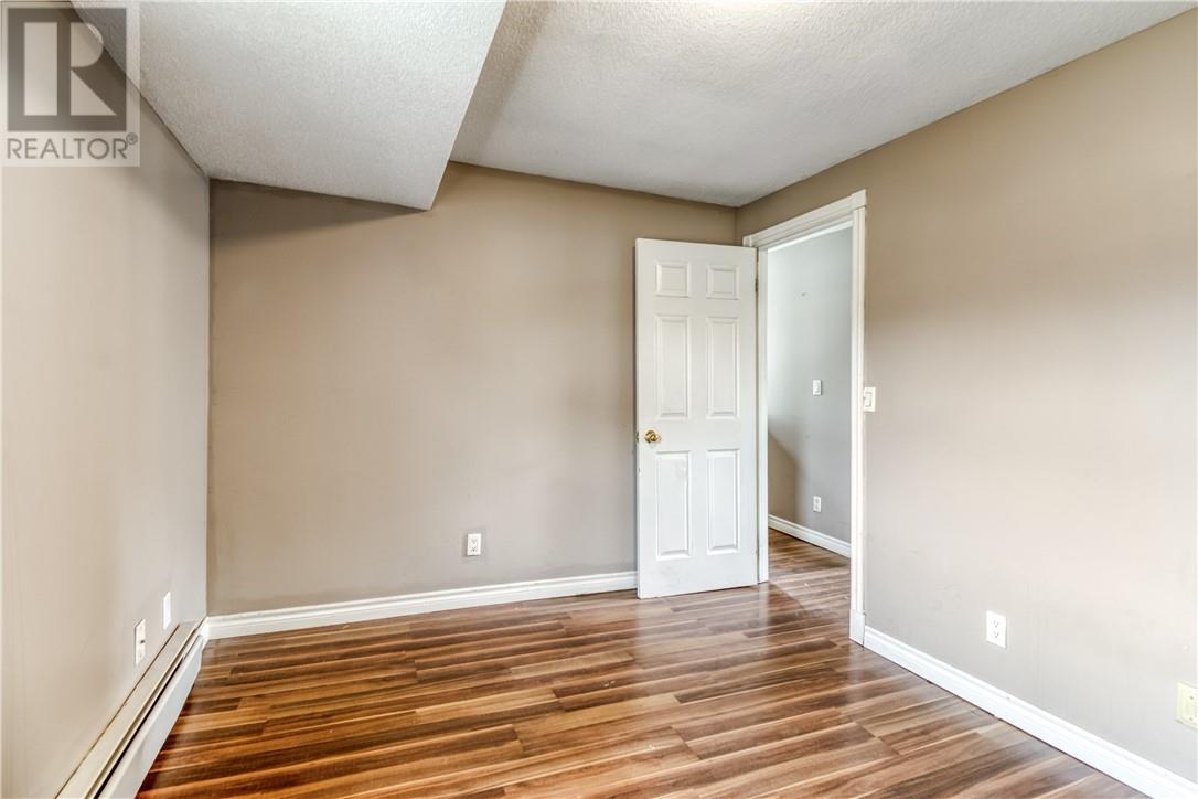 554 Regent Street Property Photo 25