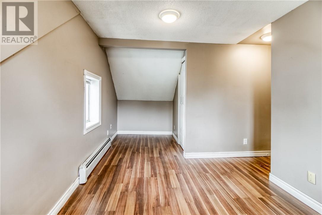 554 Regent Street Property Photo 26