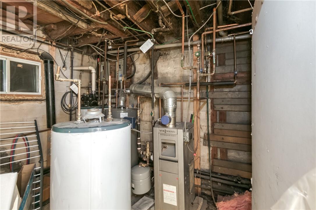 554 Regent Street Property Photo 45