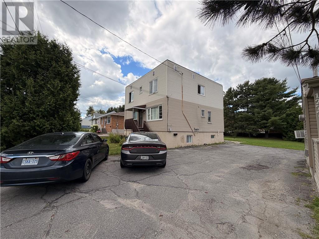 1273 & 1277 Will Street Property Photo 5