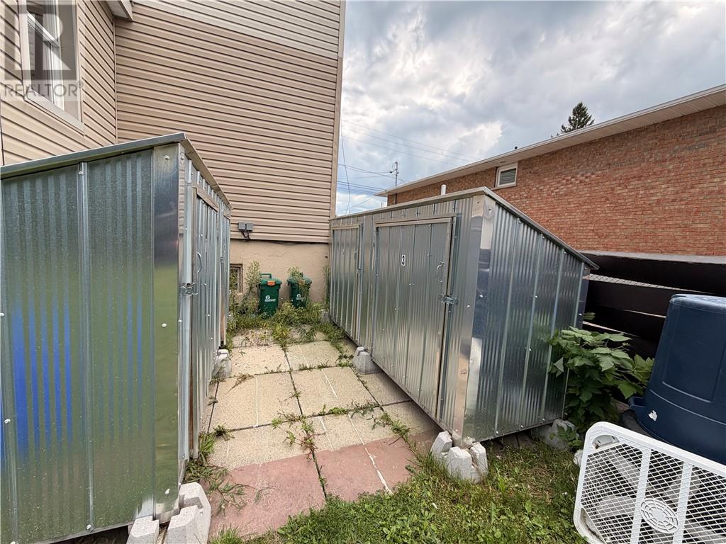 1273 & 1277 Will Street Property Photo 15