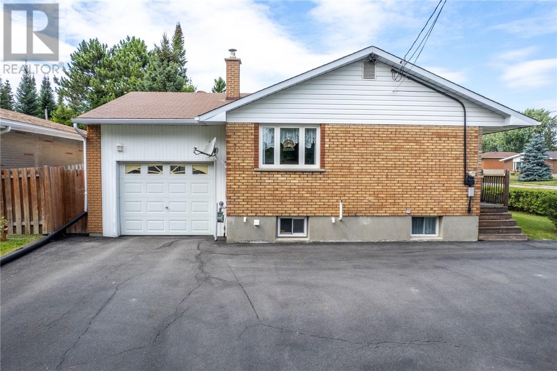 1493 Lansing Avenue Property Photo 4