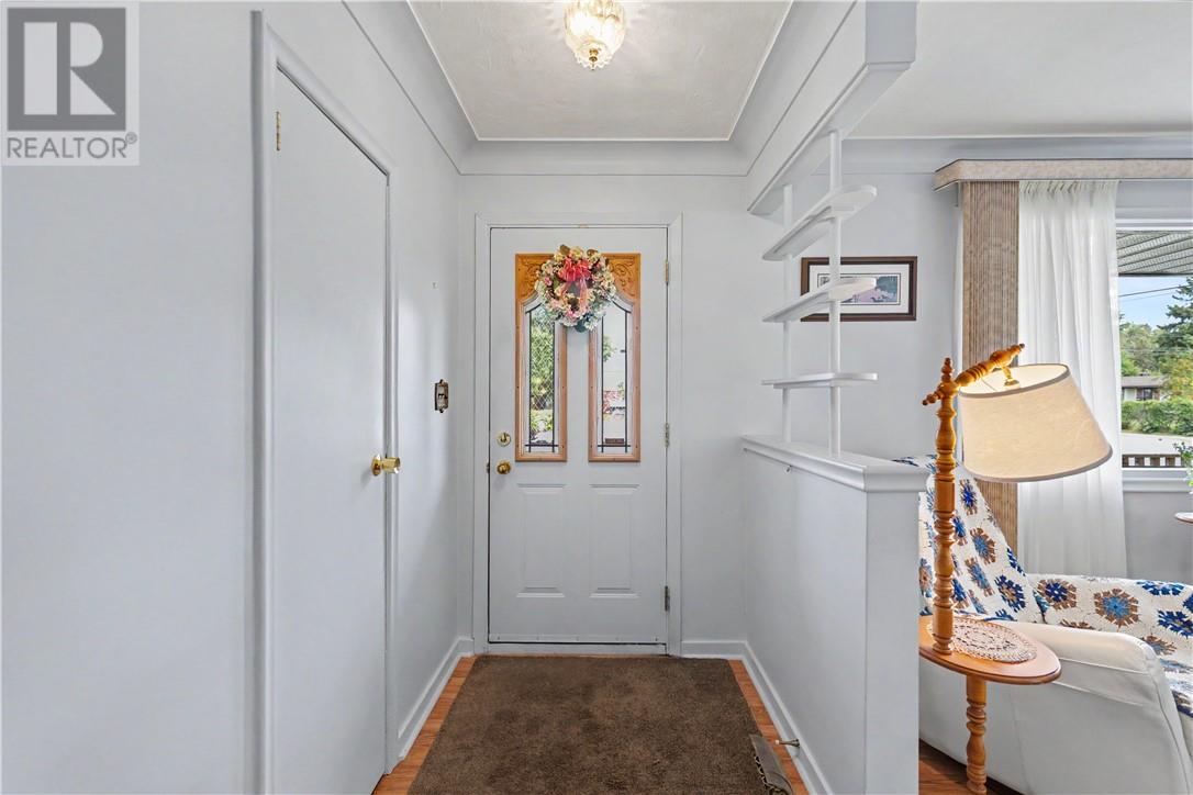 1493 Lansing Avenue Property Photo 5