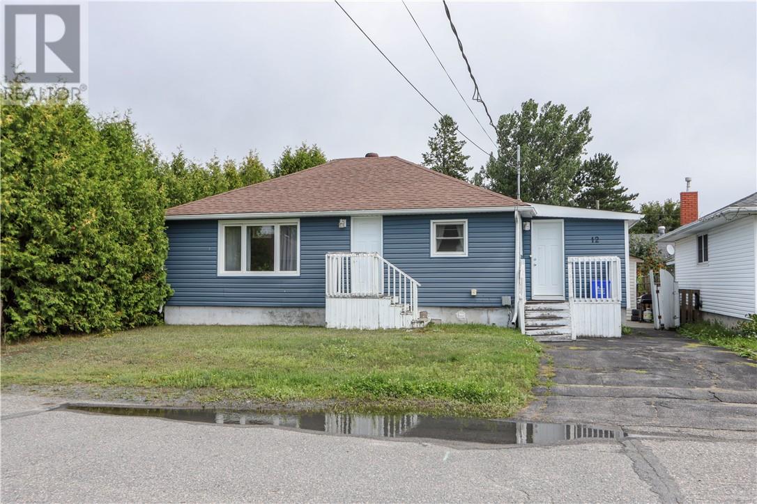 12 Oakwood Avenue Property Photo 1