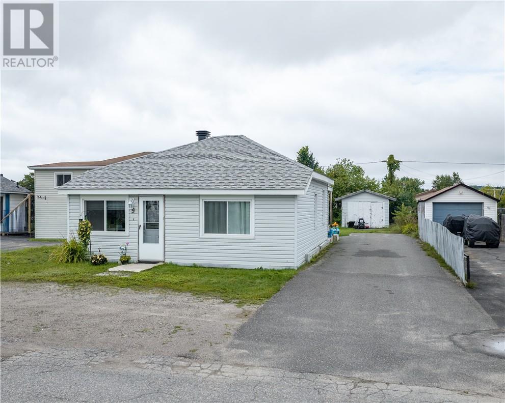 9 Clyde Street Property Photo 1