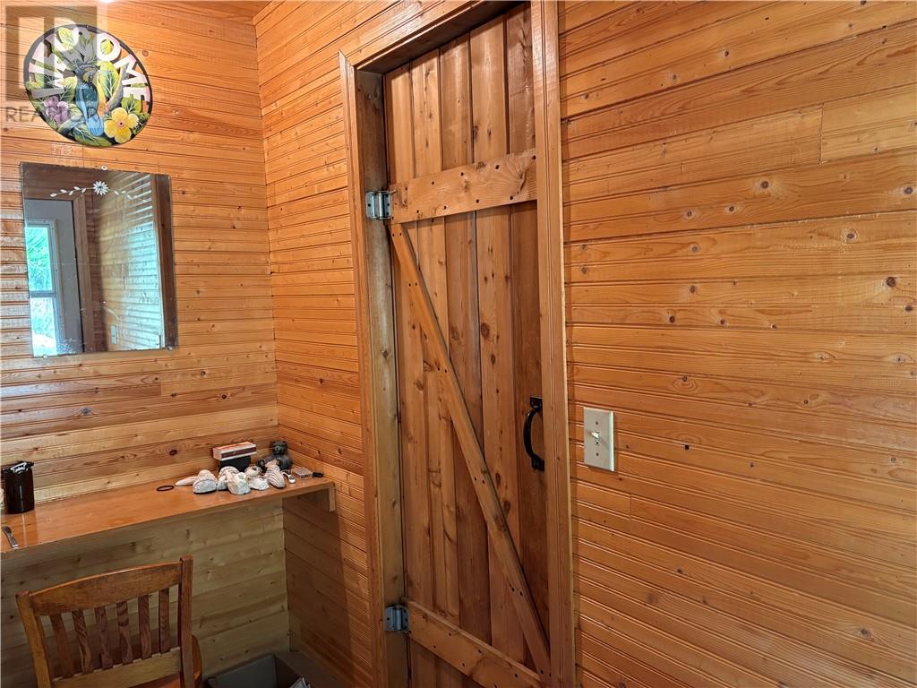 13 Tyson Lake Property Photo 14
