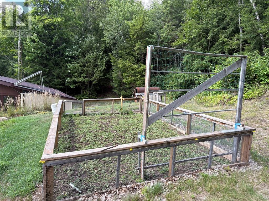 13 Tyson Lake Property Photo 24