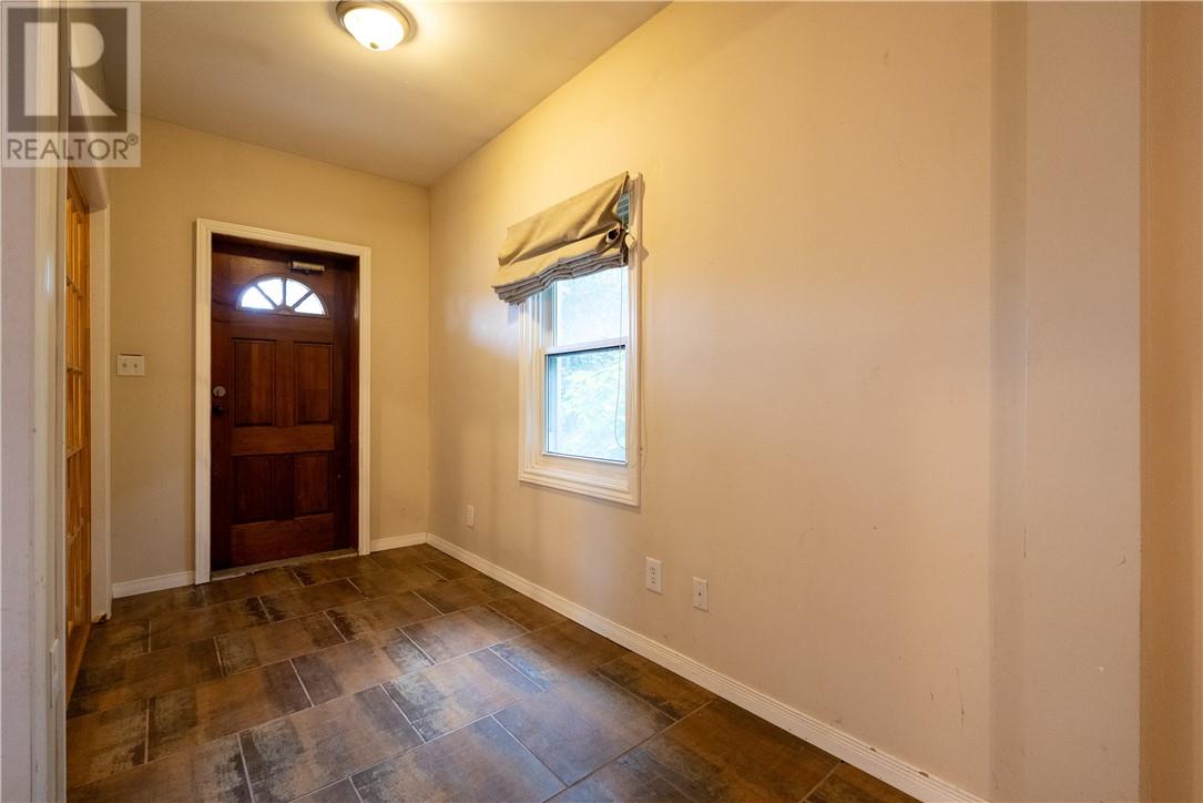 216 Elm Street Property Photo 5