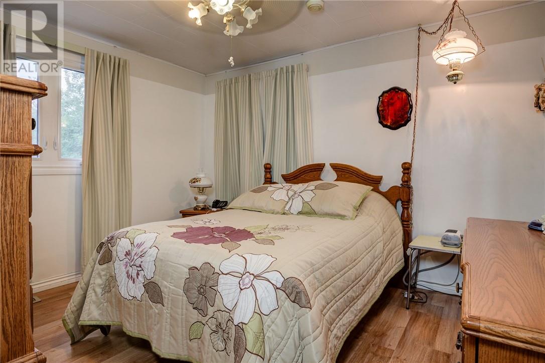 102 Ash Street Property Photo 14