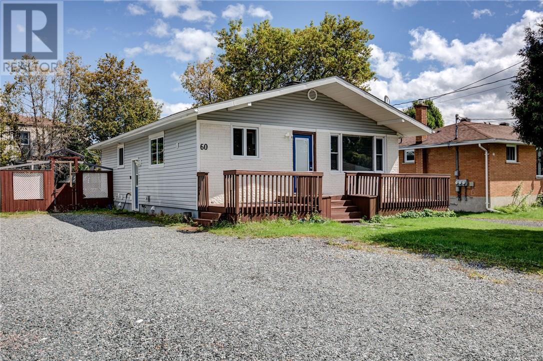 60 Charlotte Property Photo 2