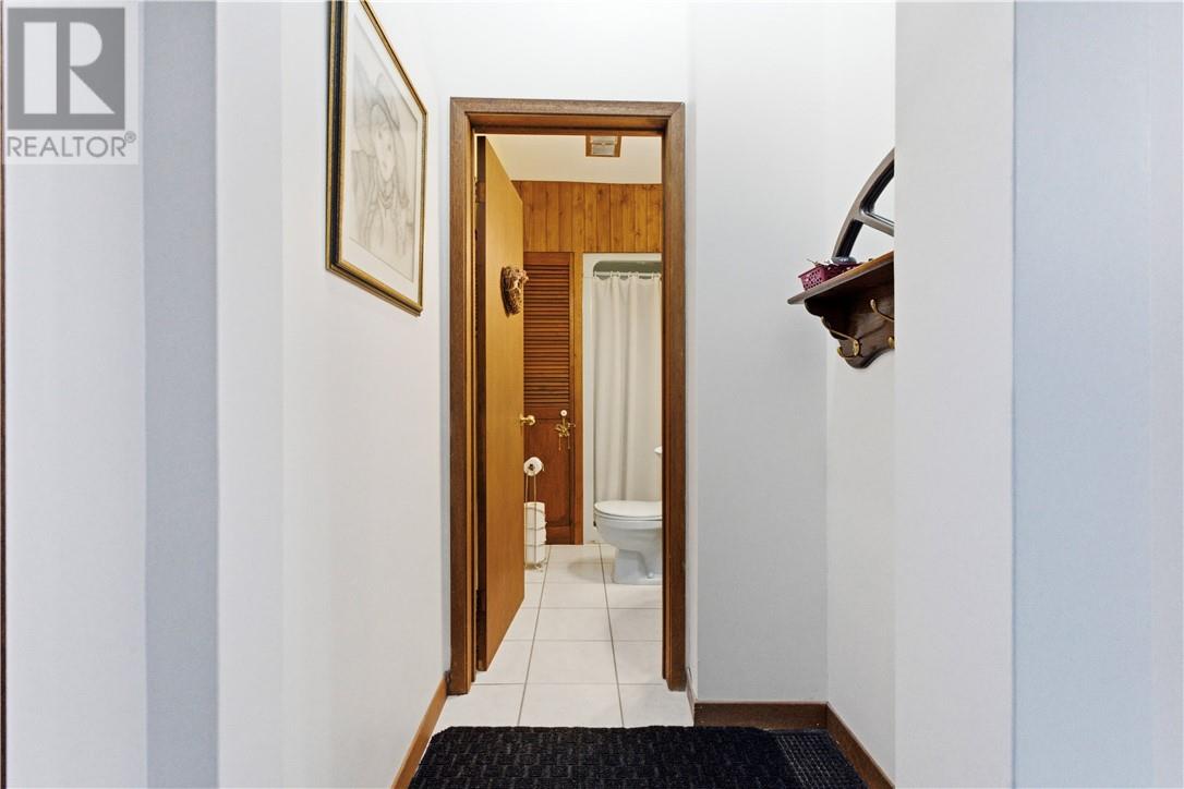 2124 Salo Road Property Photo 4