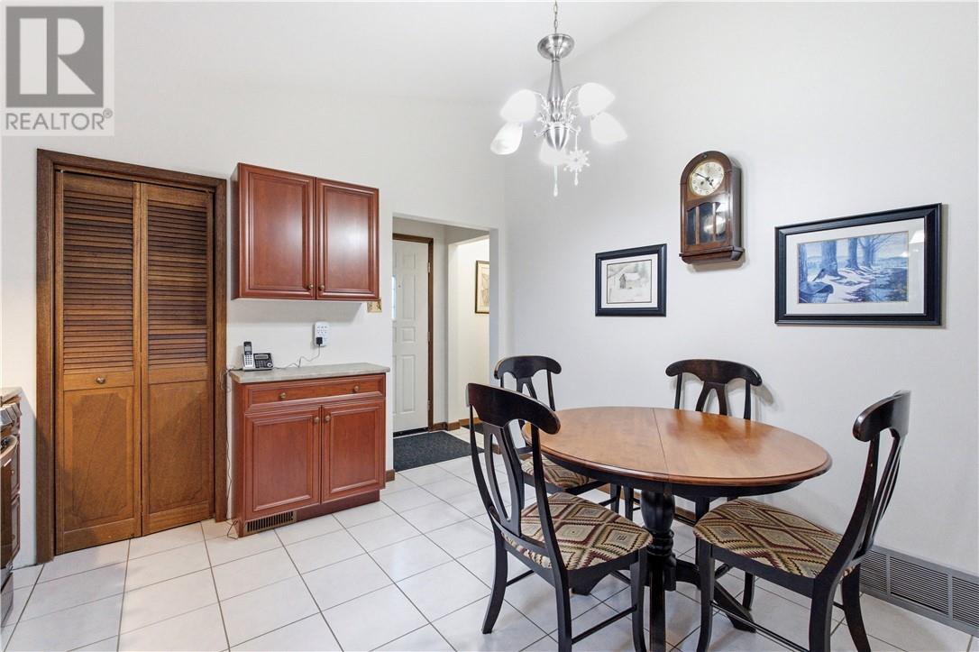 2124 Salo Road Property Photo 7
