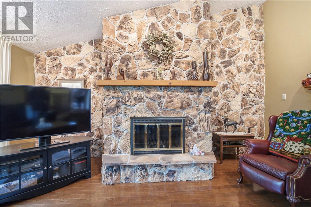 2124 Salo Road Property Photo 14