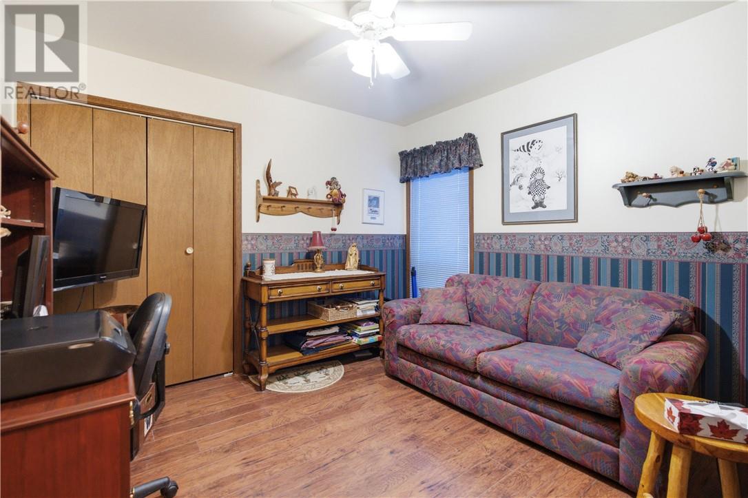2124 Salo Road Property Photo 19