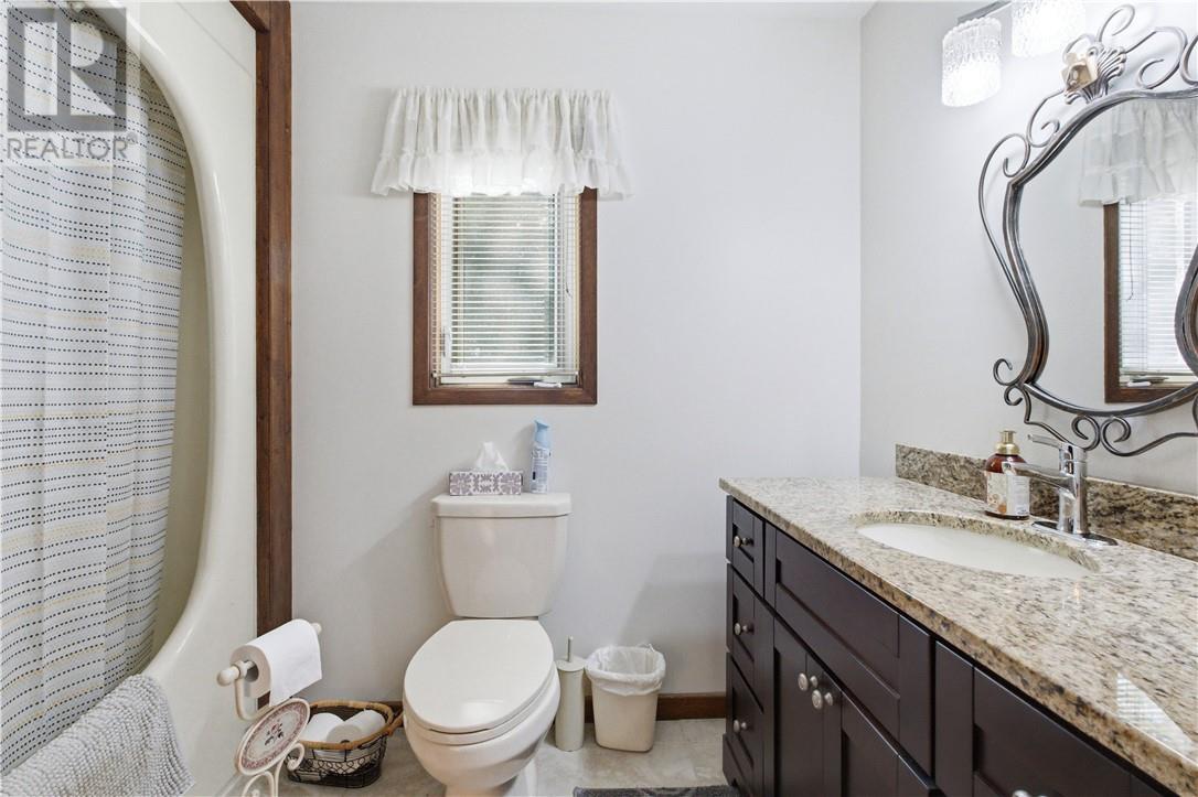 2124 Salo Road Property Photo 22