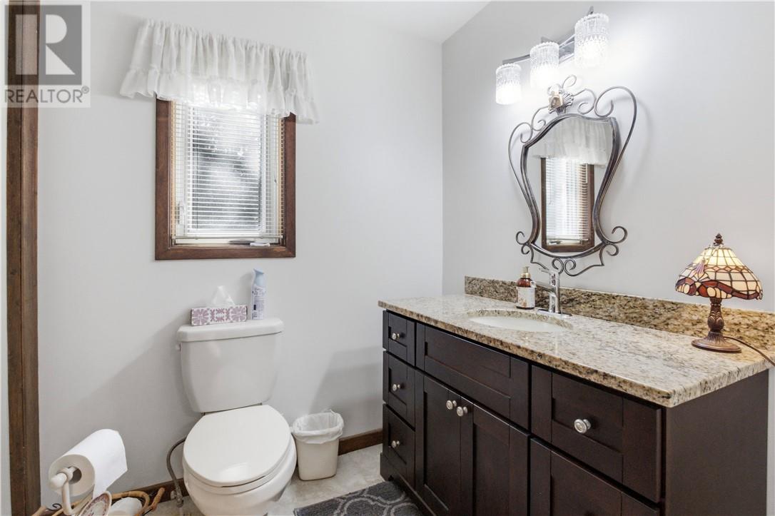 2124 Salo Road Property Photo 23