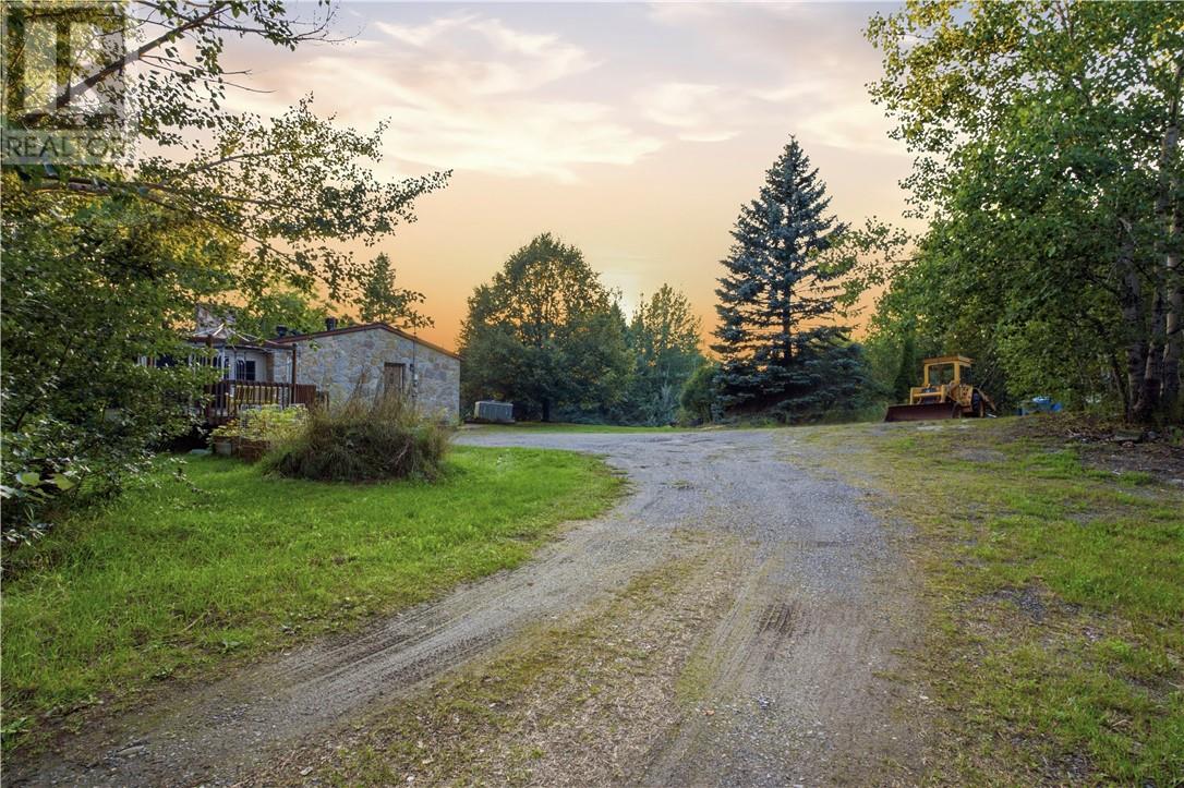 2124 Salo Road Property Photo 35