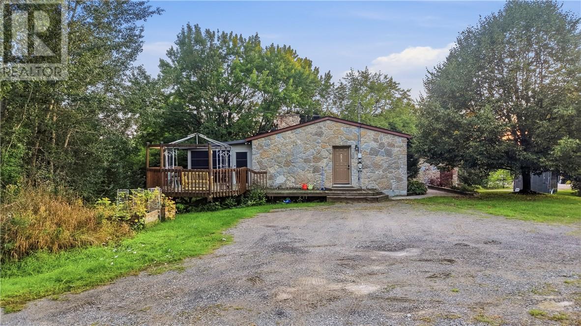 2124 Salo Road Property Photo 41