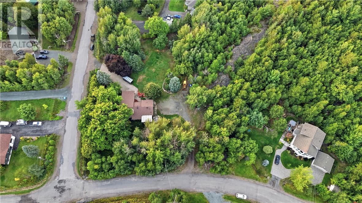 2124 Salo Road Property Photo 45