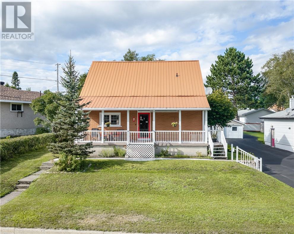 69 Pine Street Property Photo 1