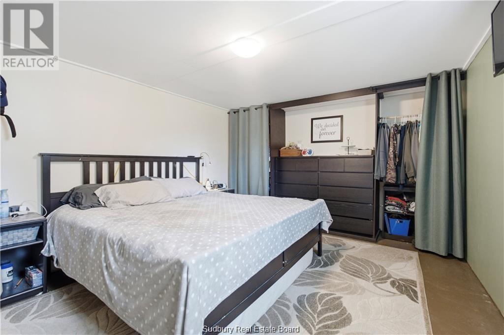 43 Shamess Crescent Property Photo 29