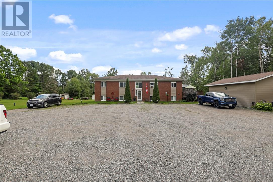474 Old Webbwood Road Property Photo 6