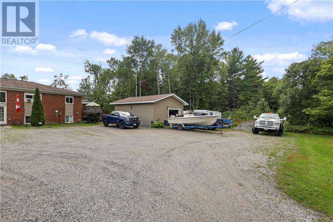 474 Old Webbwood Road Property Photo 7
