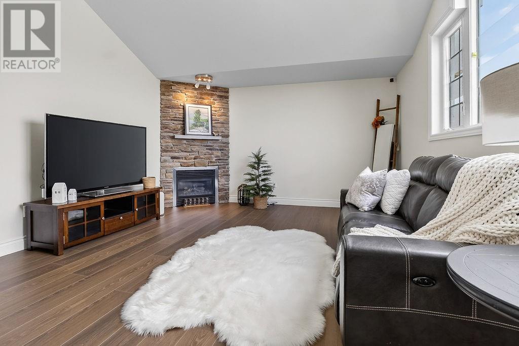 130 Bayside Crescent Property Photo 10