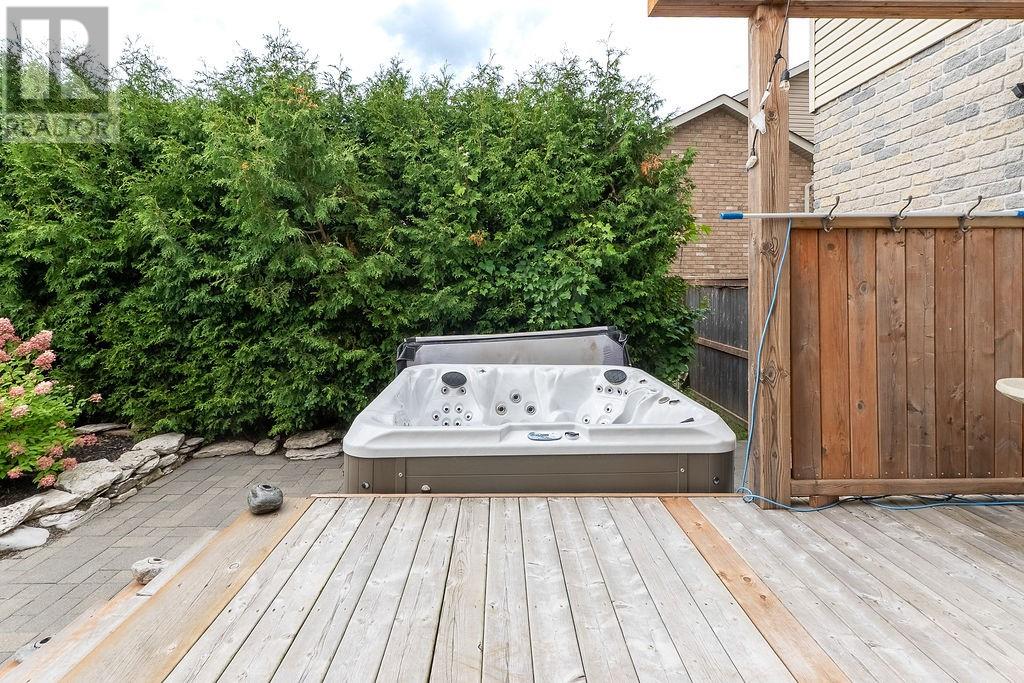130 Bayside Crescent Property Photo 37