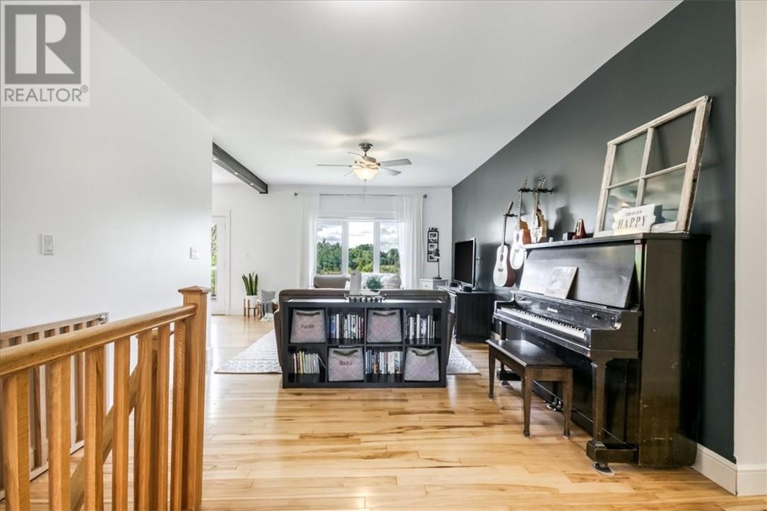 41 Bay Street Property Photo 4