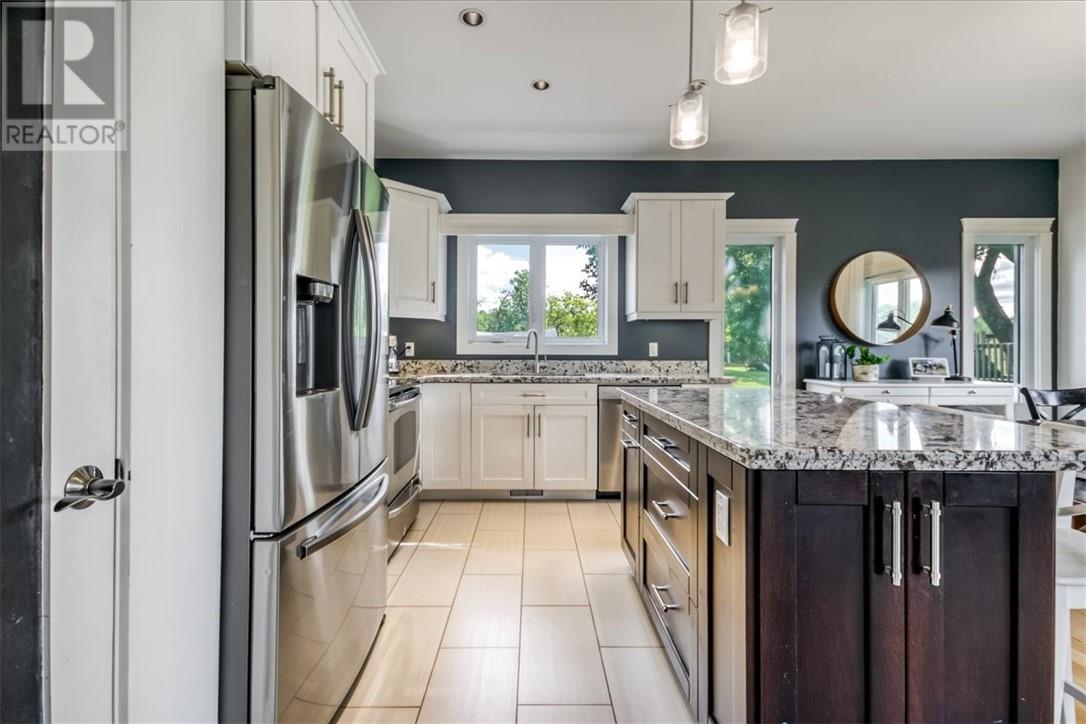 41 Bay Street Property Photo 11