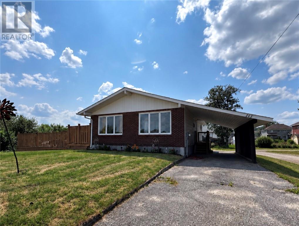 145 Dufferin Street Property Photo 1