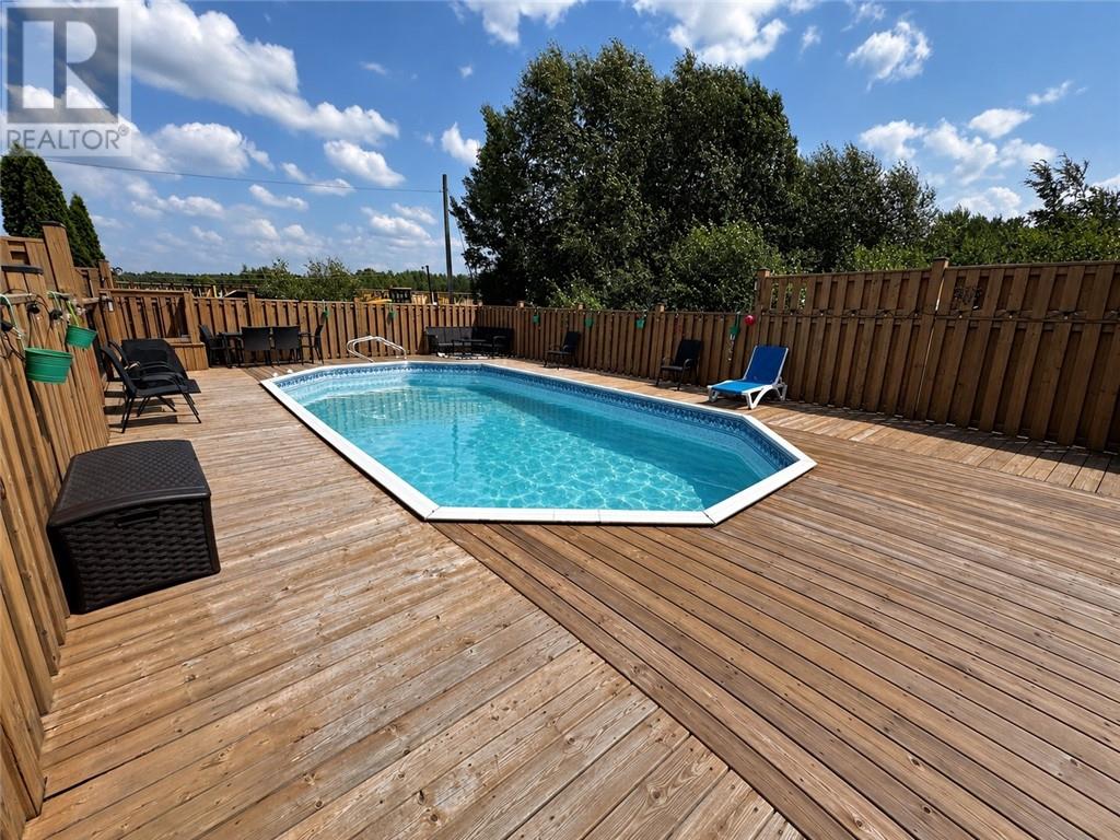 145 Dufferin Street Property Photo 4