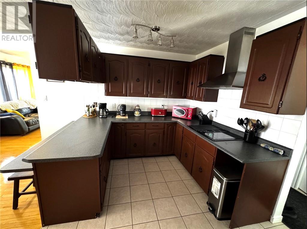 145 Dufferin Street Property Photo 6