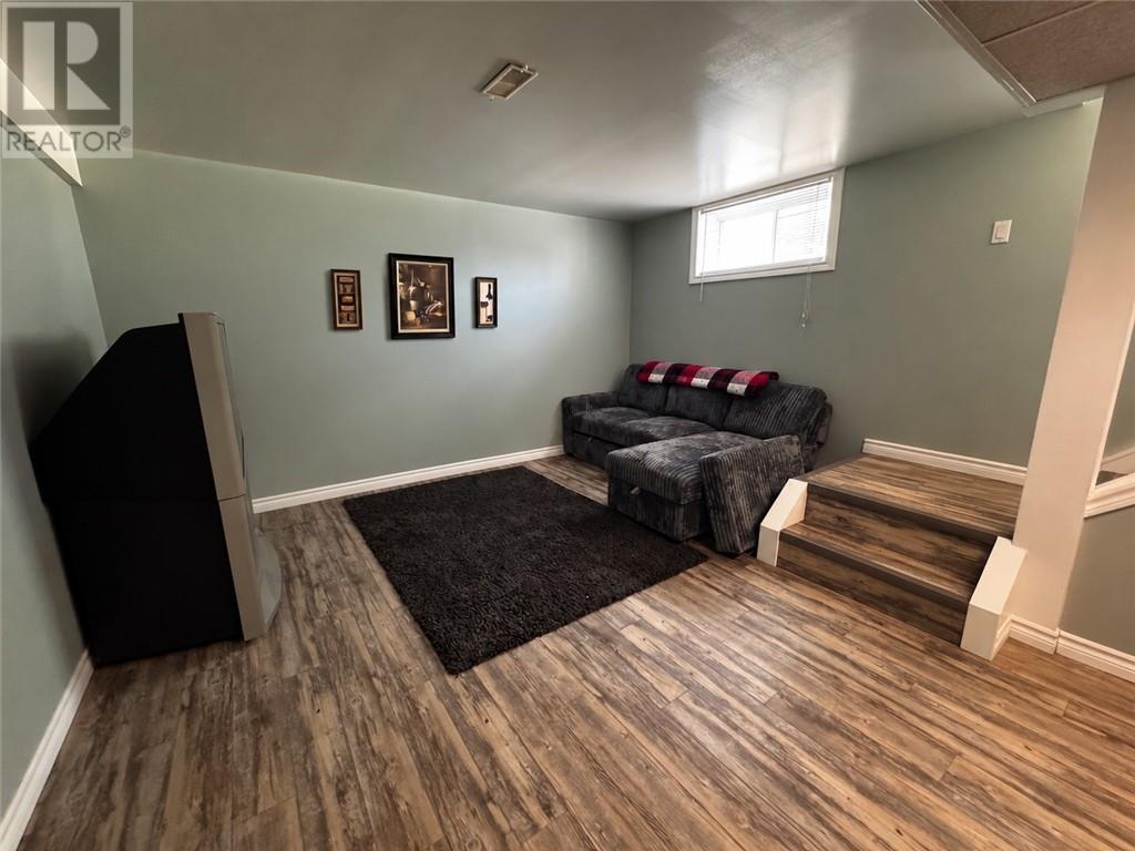 145 Dufferin Street Property Photo 14