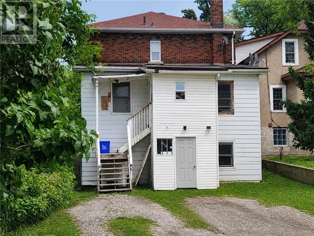 335 Frood Road Property Photo 2