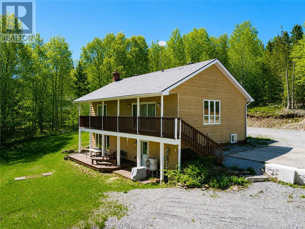 129 Maple Property Photo 1