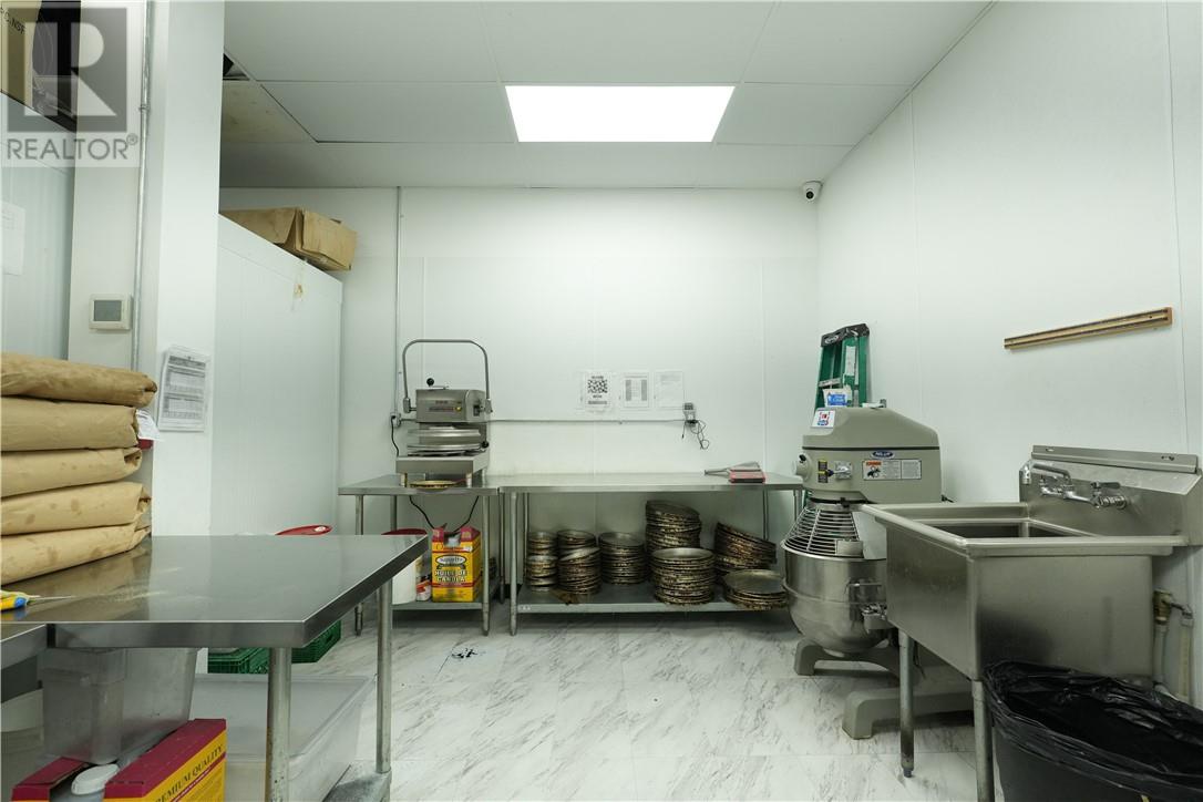 900 Lasalle Boulevard Unit# Pb Property Photo 10