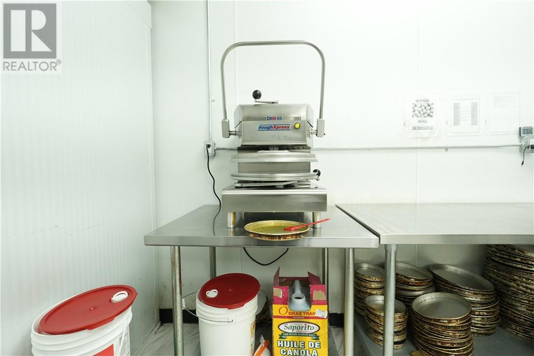 900 Lasalle Boulevard Unit# Pb Property Photo 11