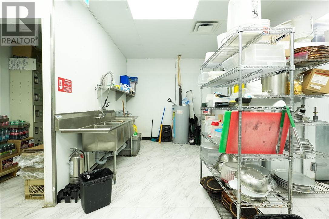 900 Lasalle Boulevard Unit# Pb Property Photo 17