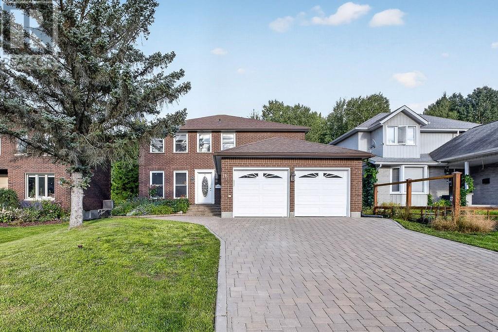 16 Aspenwood Court