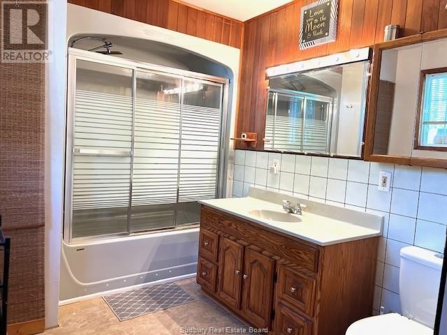 22b Champagne Avenue Property Photo 12